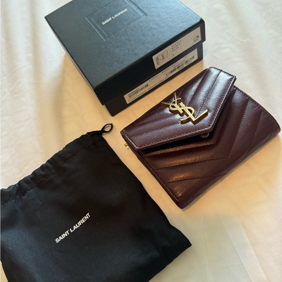 YSL Tri Fold Wallet - Picture 10 of 13